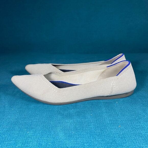 Size 8 - Women’s Rothy’s The point Gray flats shoes - Picture 1 of 7